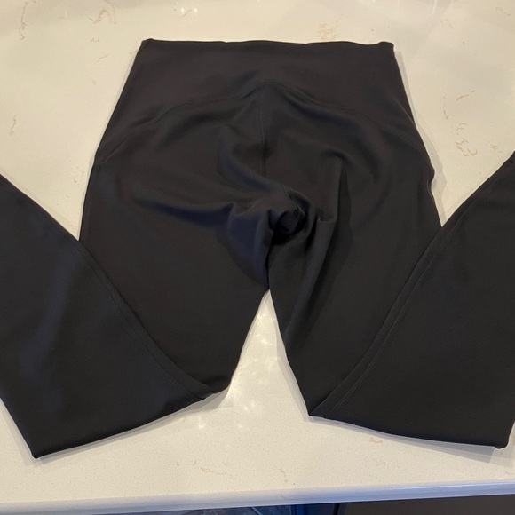 lululemon athletica InStill High-Rise Tight 25" - Black - Picture 3 of 6